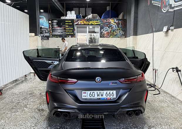 BMW M8