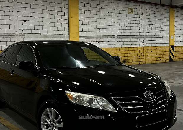 Toyota Camry 2010 — լուսանկար 1