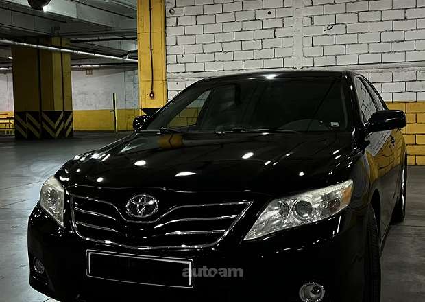 Toyota Camry 2010 — լուսանկար 2