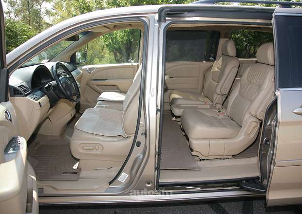 Honda Odyssey 2006 — լուսանկար 5