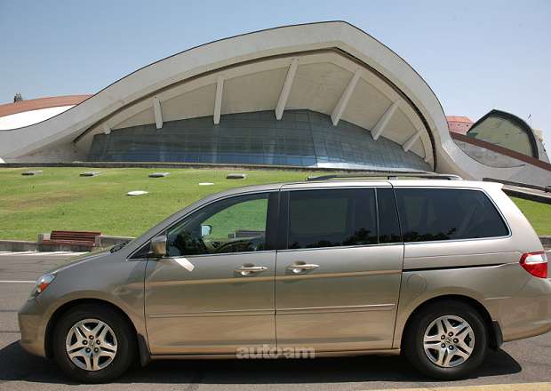 Honda Odyssey 2006 — լուսանկար 14