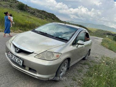 Honda Fit  2003 