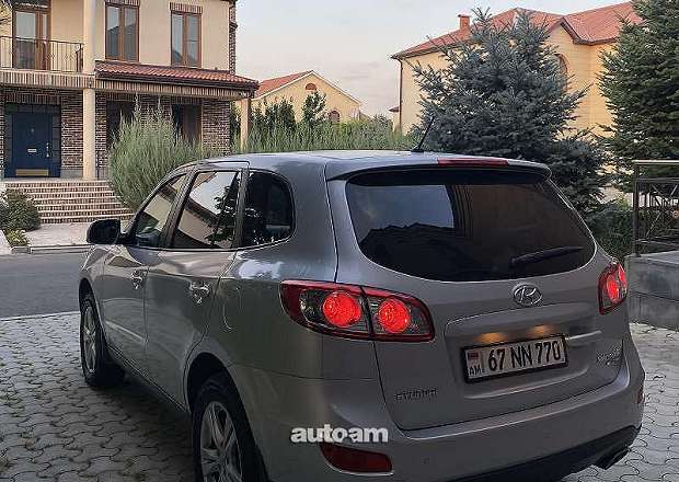 Hyundai Santa Fe 2010 — photo 7