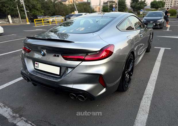 BMW M8
