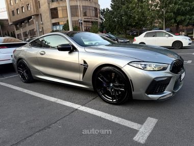 BMW M8  2020 