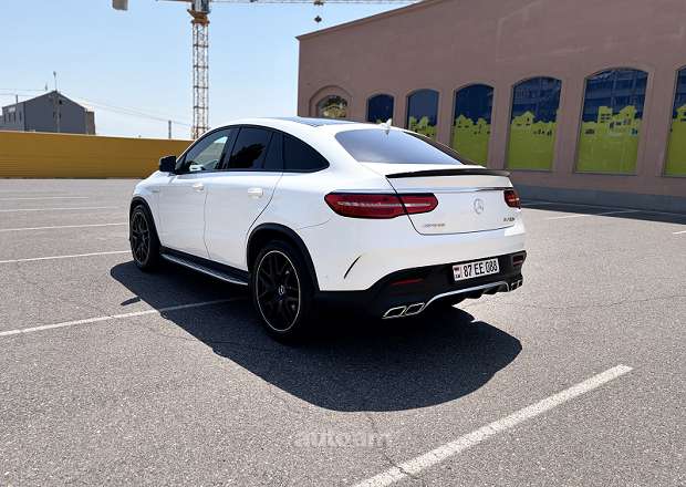 Mercedes-Benz GLE 400 2016 — фото 5