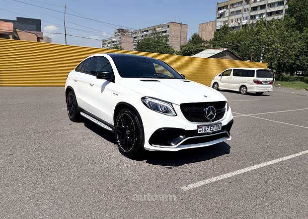 Mercedes-Benz GLE 400 2016 — фото 1