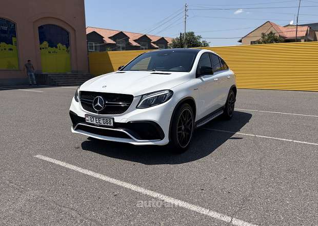 Mercedes-Benz GLE 400 2016 — фото 3