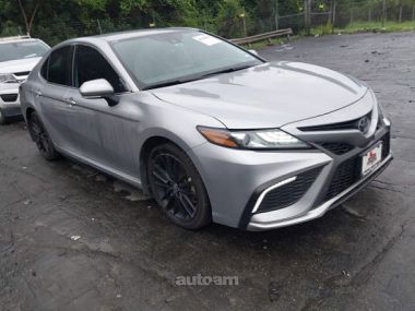 Toyota Camry  2024 
