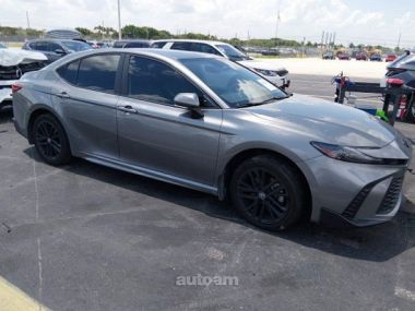 Toyota Camry  2025 