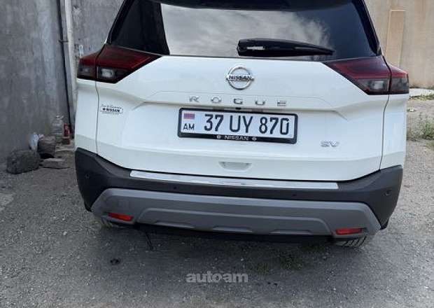 Nissan Rogue