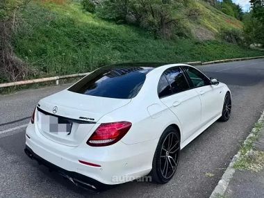 Mercedes-Benz E 300  2018 
