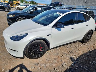Tesla Model Y  2022 
