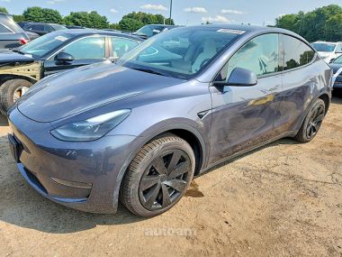Tesla Model Y  2023 