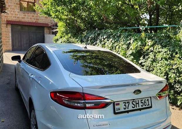Ford Fusion 2020 — լուսանկար 3