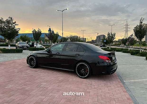 Mercedes-Benz C-Class 2018 — լուսանկար 2