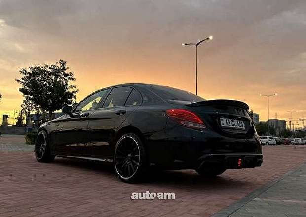 Mercedes-Benz C-Class 2018 — լուսանկար 3