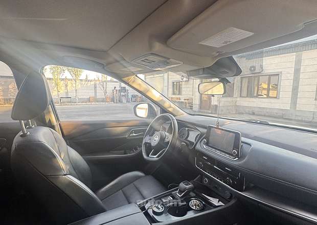 Nissan Rogue 2021 — լուսանկար 6
