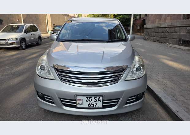 Nissan Tiida 2008 — լուսանկար 1