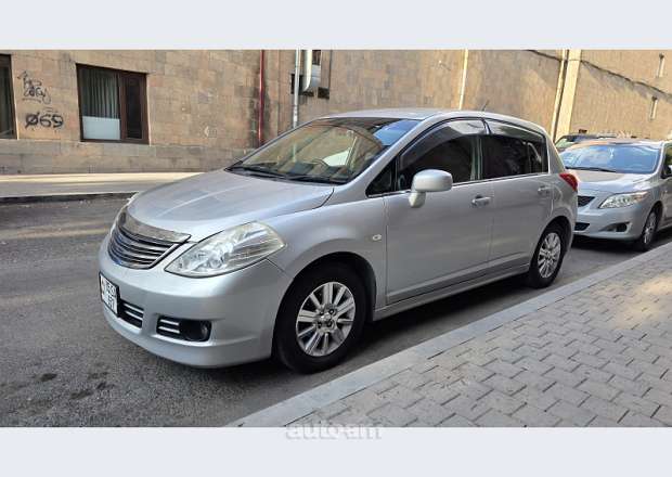 Nissan Tiida 2008 — լուսանկար 3