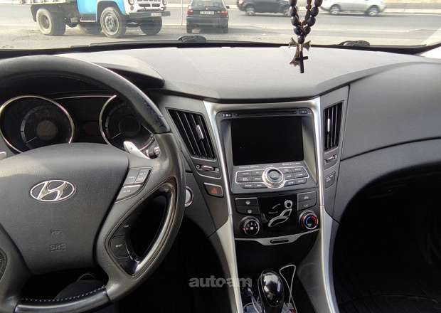 Hyundai Sonata 2011 — լուսանկար 8