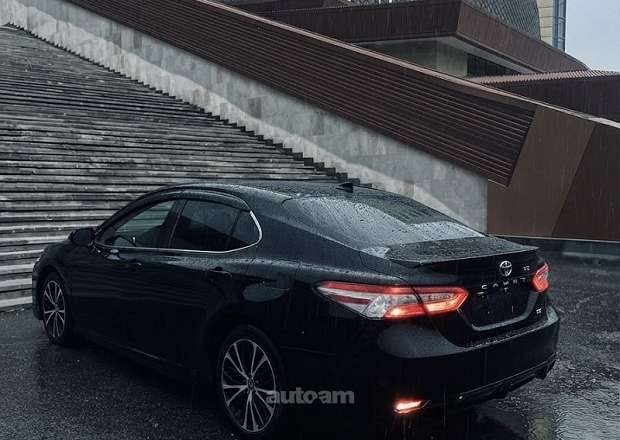 Toyota Camry 2020 — լուսանկար 4