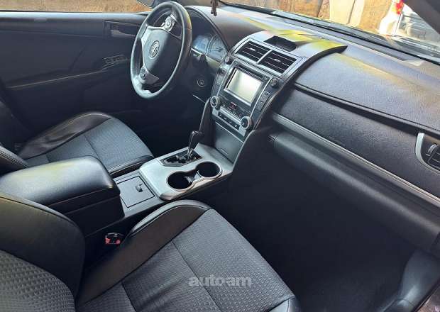 Toyota Camry 2014 — photo 5
