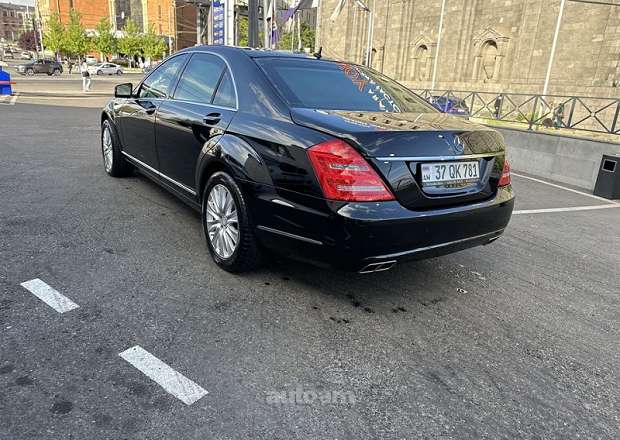 Mercedes-Benz S 600