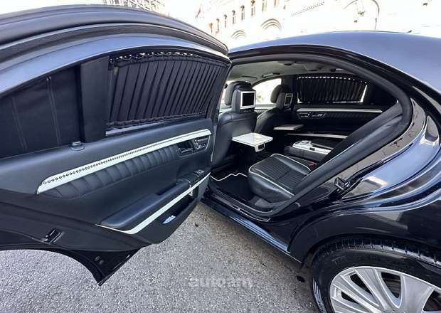 Mercedes-Benz S 600
