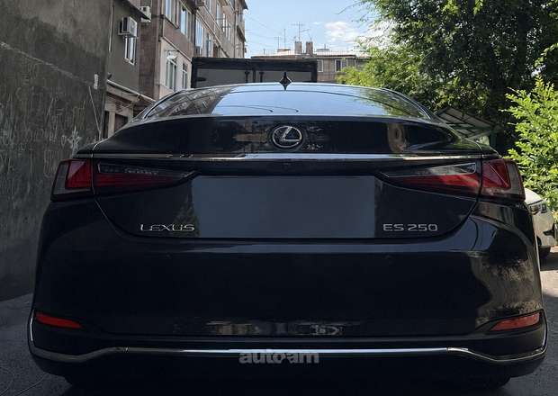 Lexus ES 250 2022 — լուսանկար 2