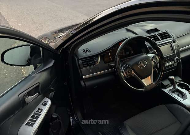 Toyota Camry 2013 — լուսանկար 7