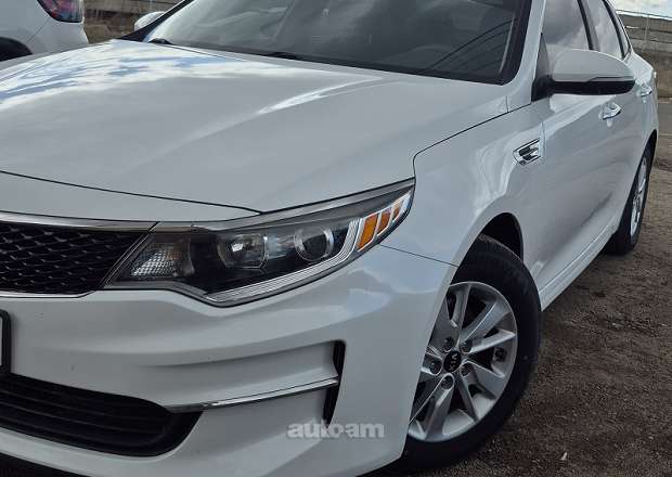 Kia Optima 2018 — լուսանկար 1