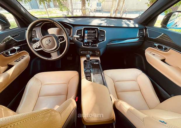 Volvo XC90 2017 — լուսանկար 12