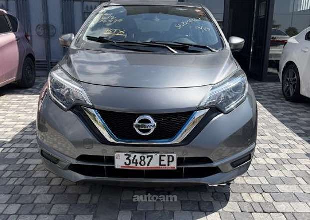 Nissan Note 2020 — լուսանկար 1