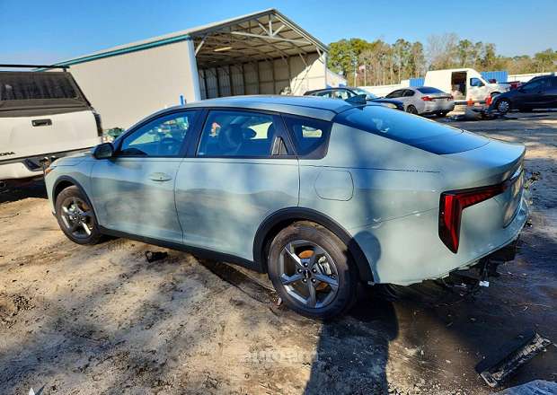 Kia K4