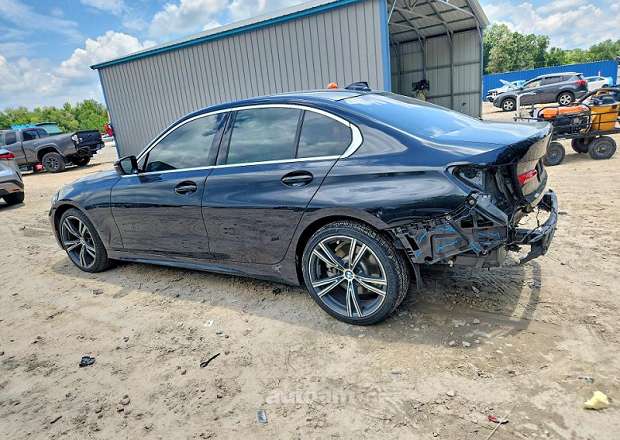 BMW 330
