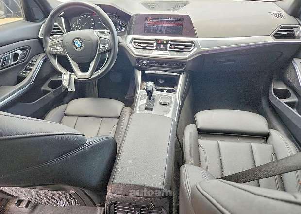 BMW 330