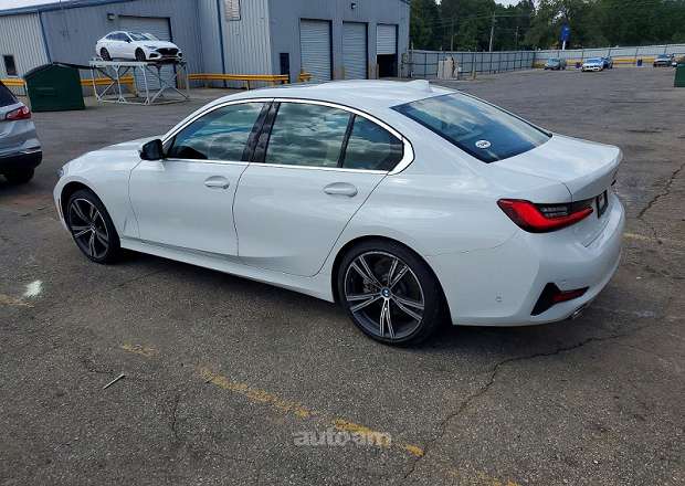 BMW 330