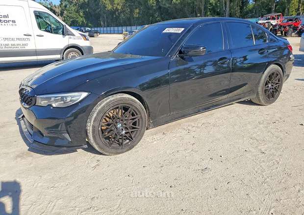 BMW 330