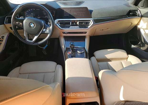 BMW 330