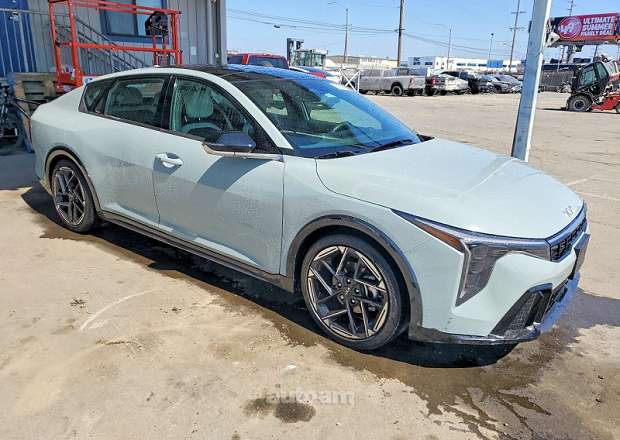 Kia K4