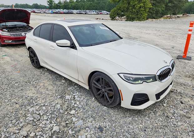 BMW 330