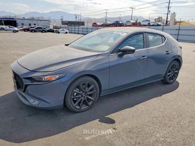 Mazda 3  2024 