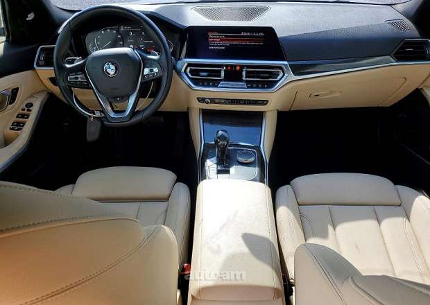 BMW 330