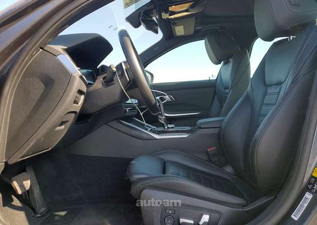 BMW 330