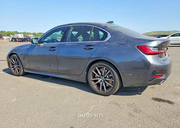 BMW 330