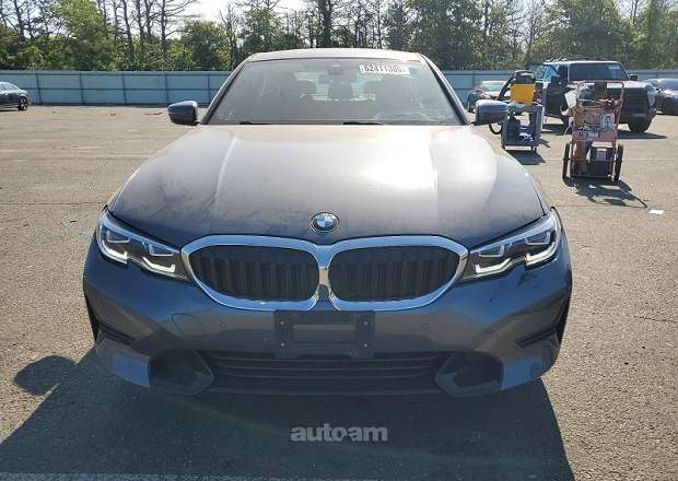 BMW 330