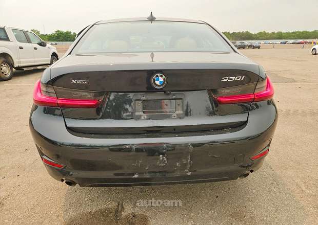 BMW 330