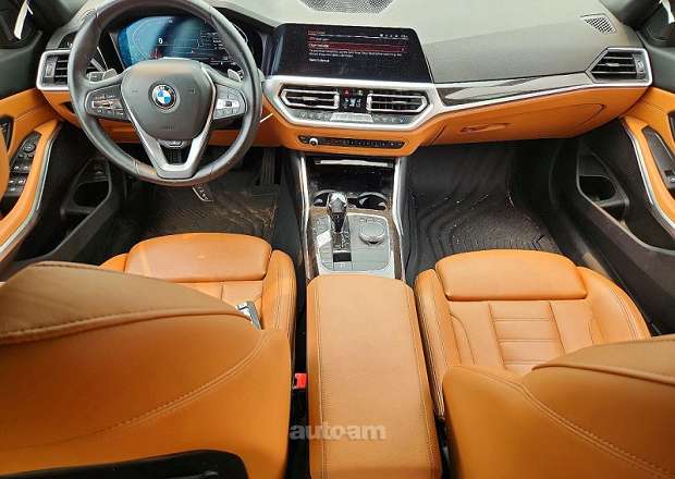 BMW 330