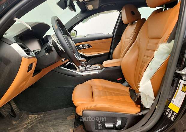 BMW 330